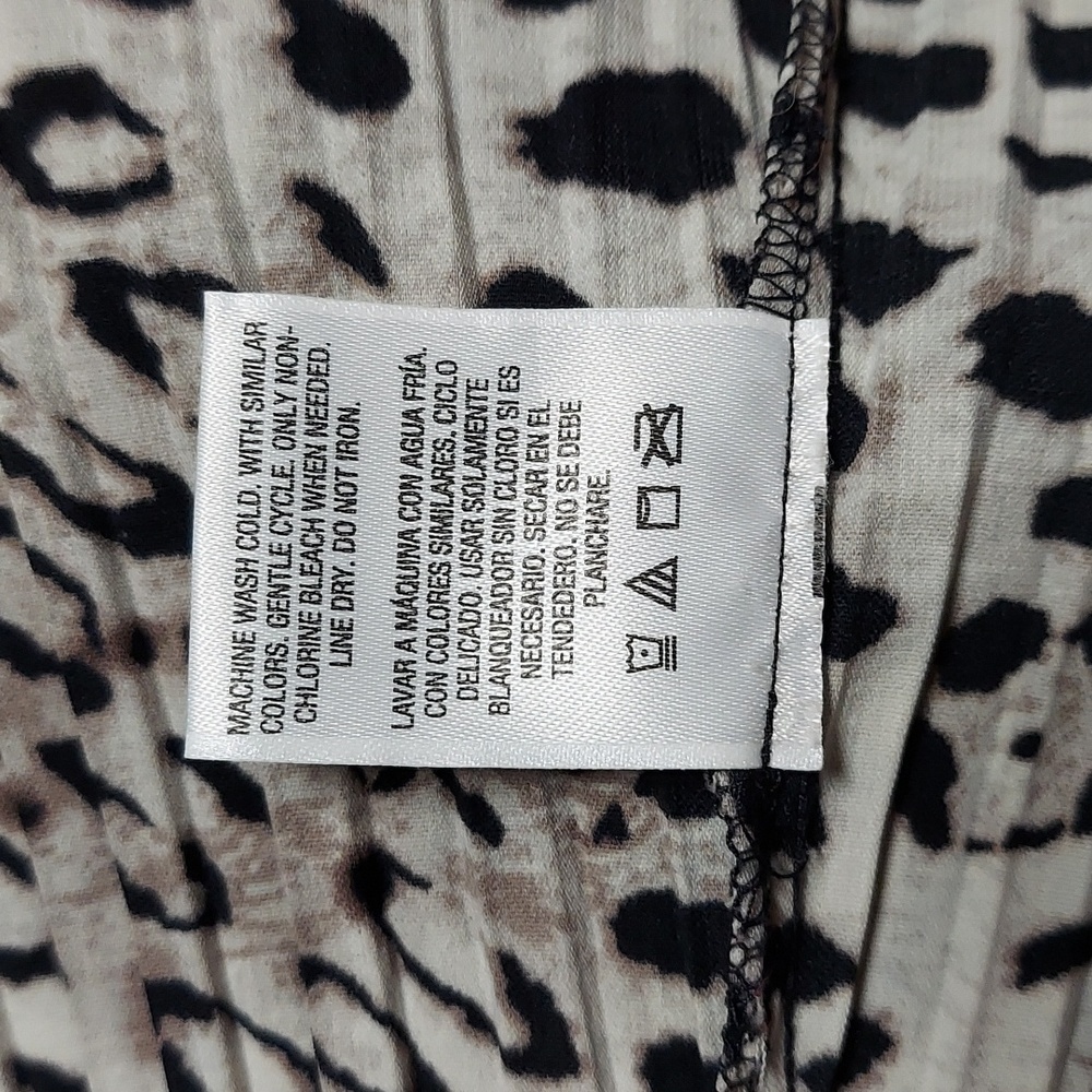 Laura Scott blouse - Picture 8 of 9